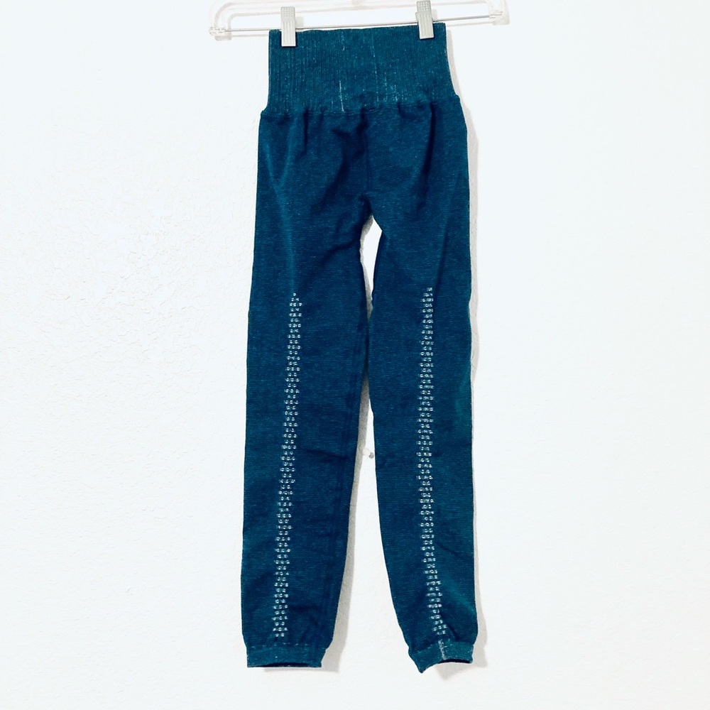 Free People Movement Good Karma High Rise Crop Leggings (Bluegrass) - Picture 6 of 6